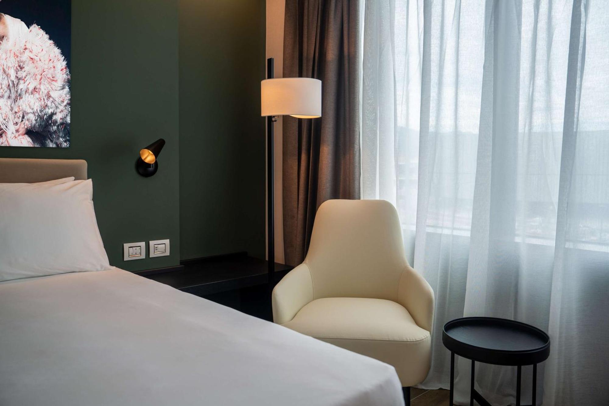Radisson Blu Hotel, Bergamo Choruslife Exterior foto